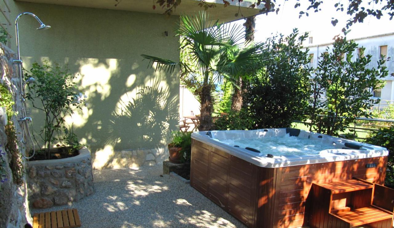 Apartment Rona Opatija Superior מראה חיצוני תמונה