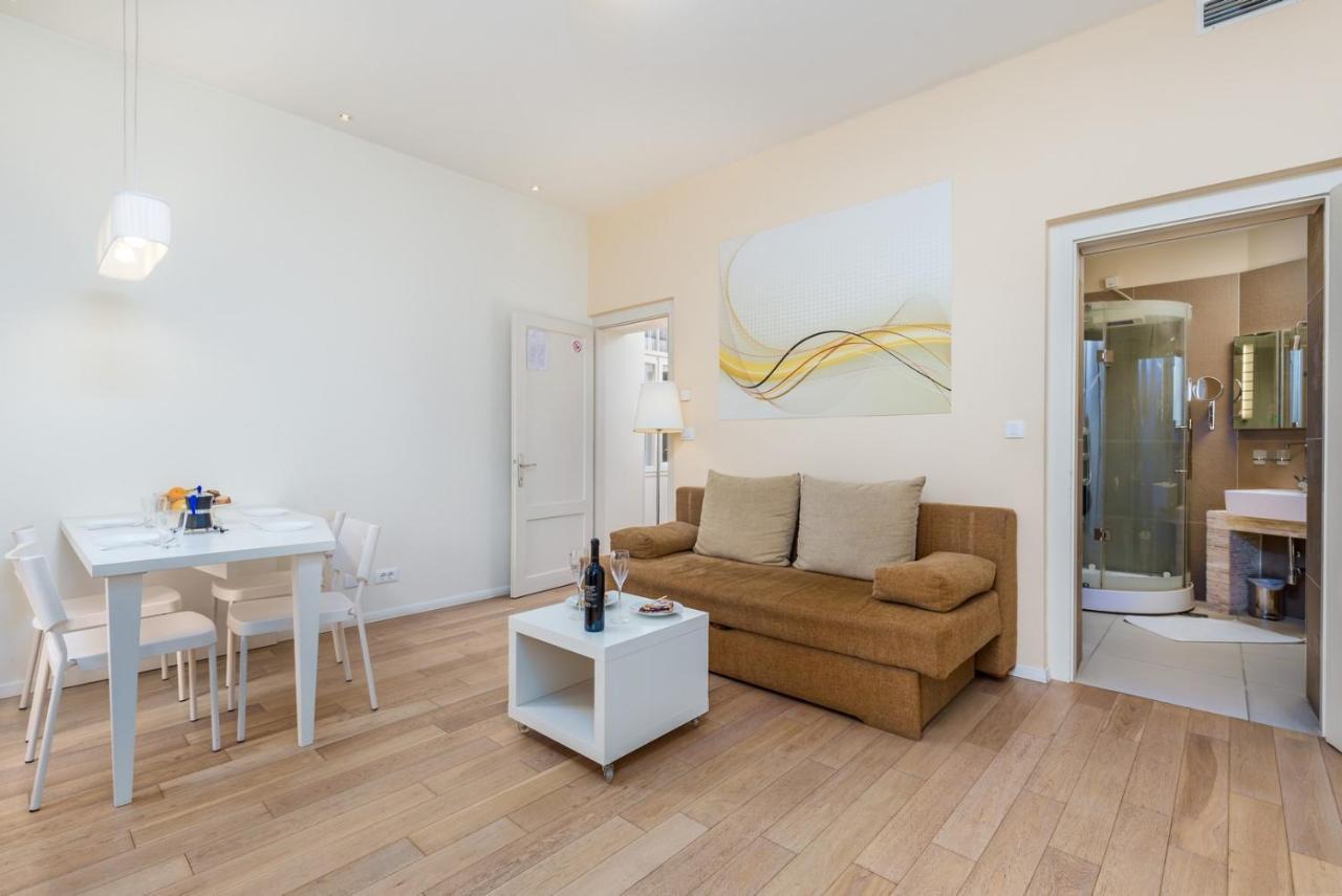Apartment Rona Opatija Superior מראה חיצוני תמונה