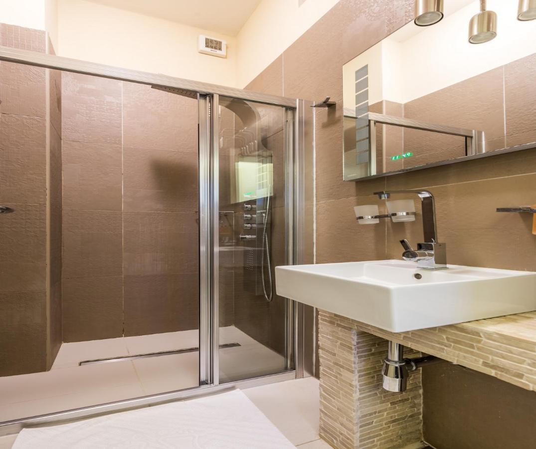Apartment Rona Opatija Superior מראה חיצוני תמונה
